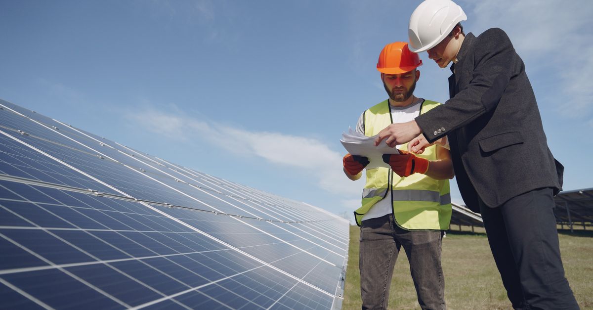 Essential Safety Gear for Solar Panel Installers